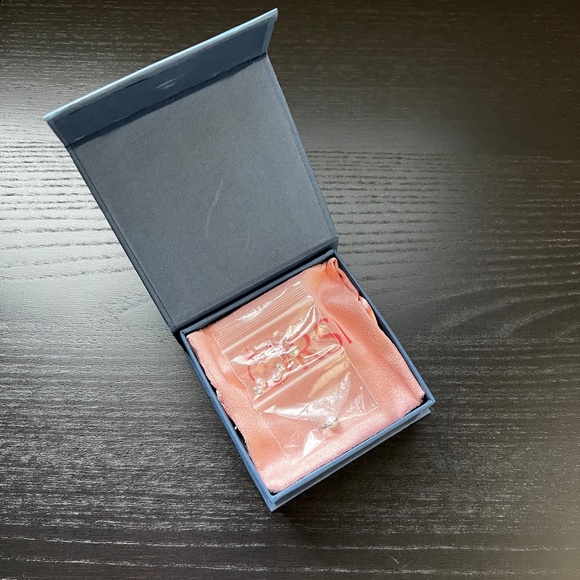 New ORSI Silver Isla Earrings - Picture 8 of 8